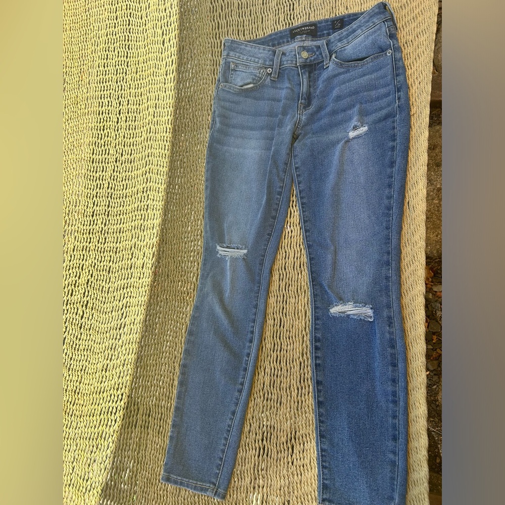 Light Wash Blue Lucky Brand Ripped Denim Jeans